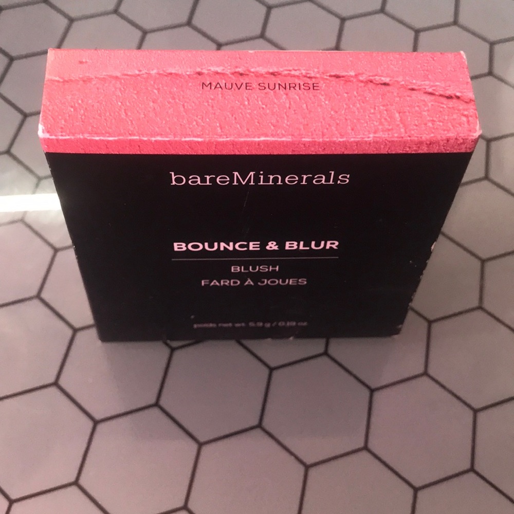 Bare mineral blush :MAUVE SUNRISE. BOUNCE & BLUR